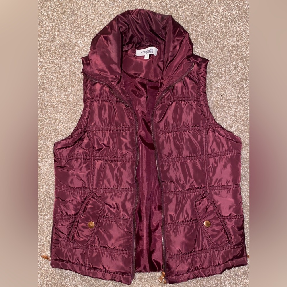 Charlotte Russe zip up puffer vest